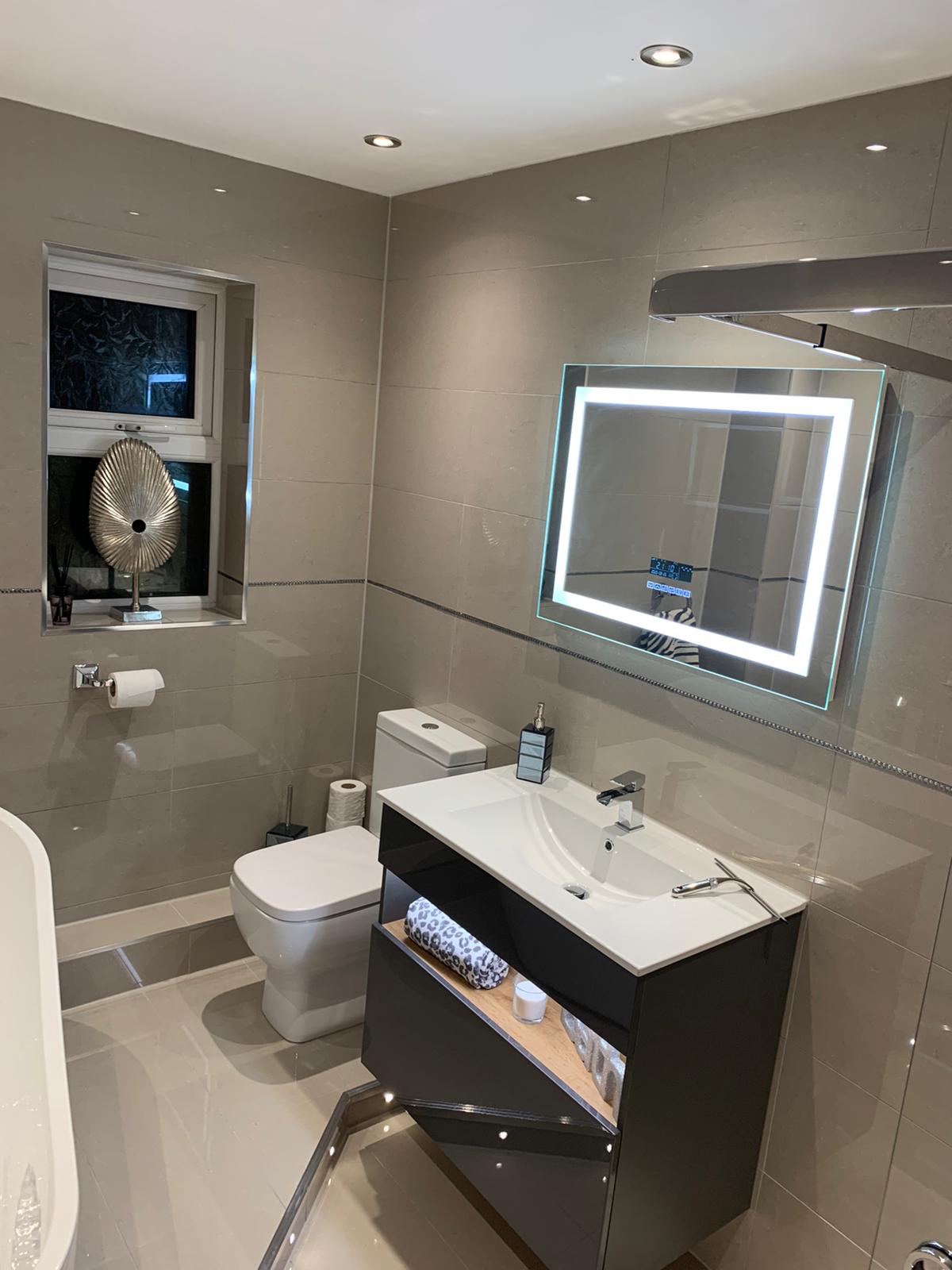 ffdc727f-9c23-4a33-b411-9f068d5bae42